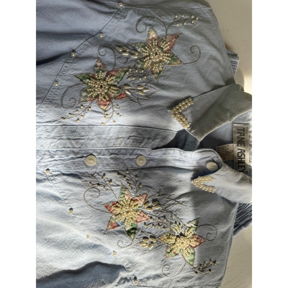 Jane Ashley Petite Blue Embroidered Pearl Floral Shirt and Shorts Set Womens S